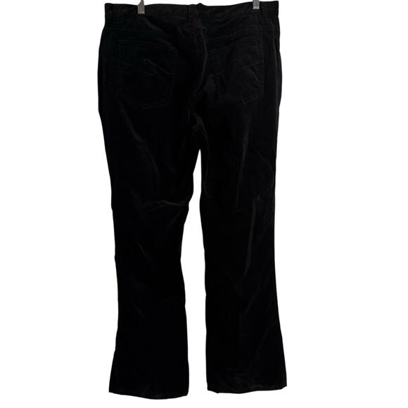 Chico’s Black Velvet Velour Boot Cut Mid Rise Pants Size 14 - Picture 6 of 7